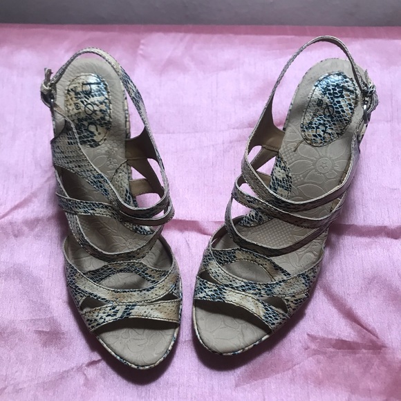 BOC Wedge Sandals. - Picture 7 of 8